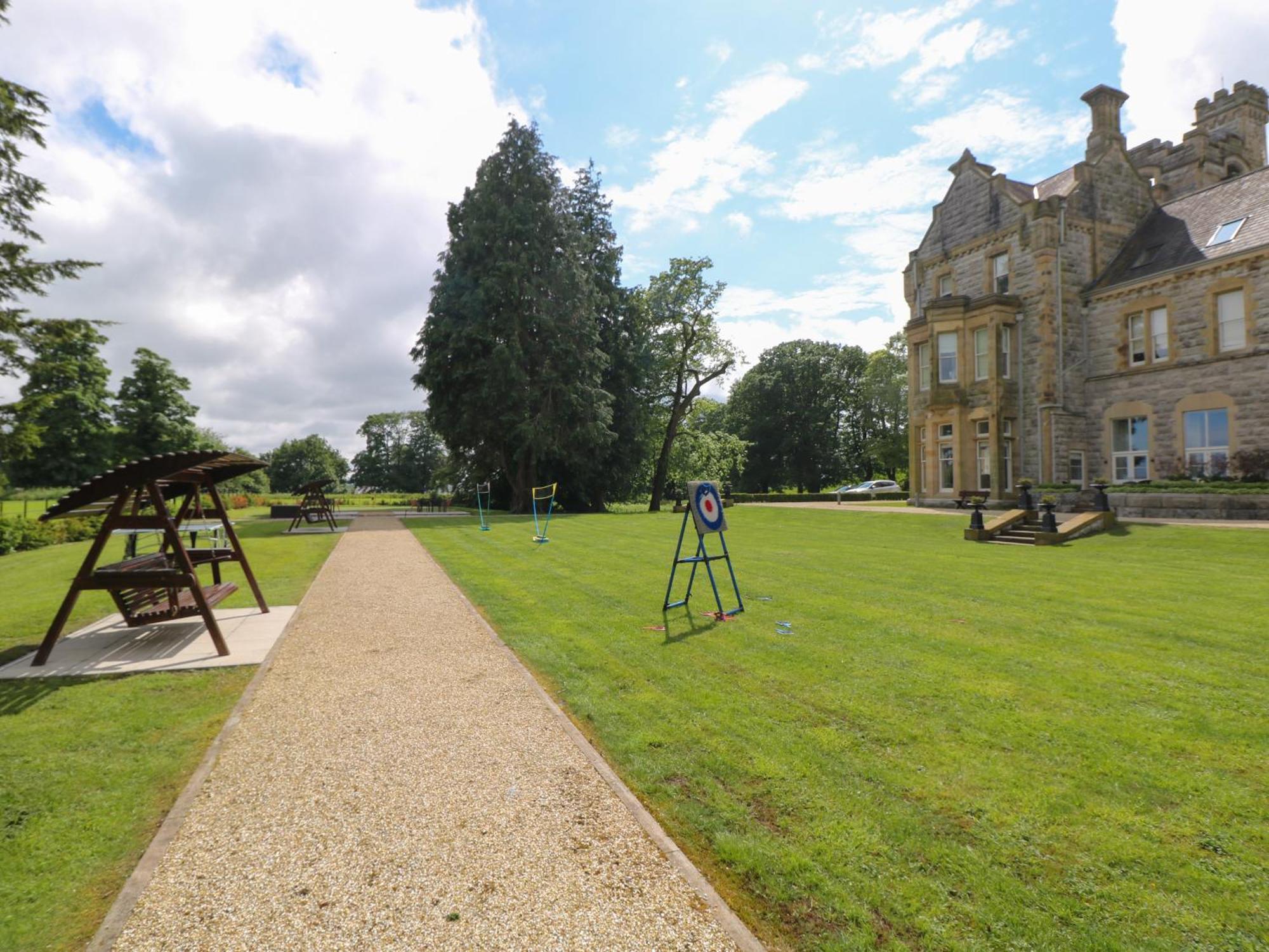 The Violet Suite Stone Cross Mansion Ulverston Exterior photo